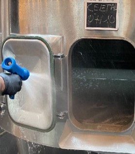 Equipement de valorisation du CO2 et effluents gazeux qui permet la gazéification de l'eau afin de nettoyer